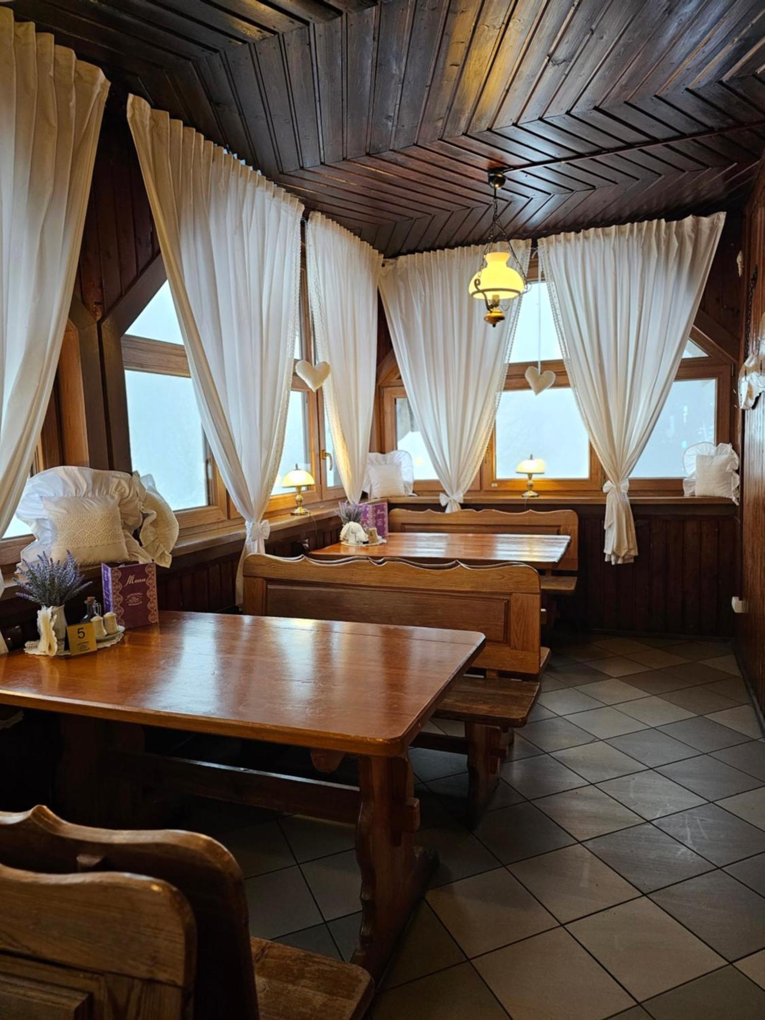 Schronisko Gosciniec Rownica Otel Ustron Dış mekan fotoğraf